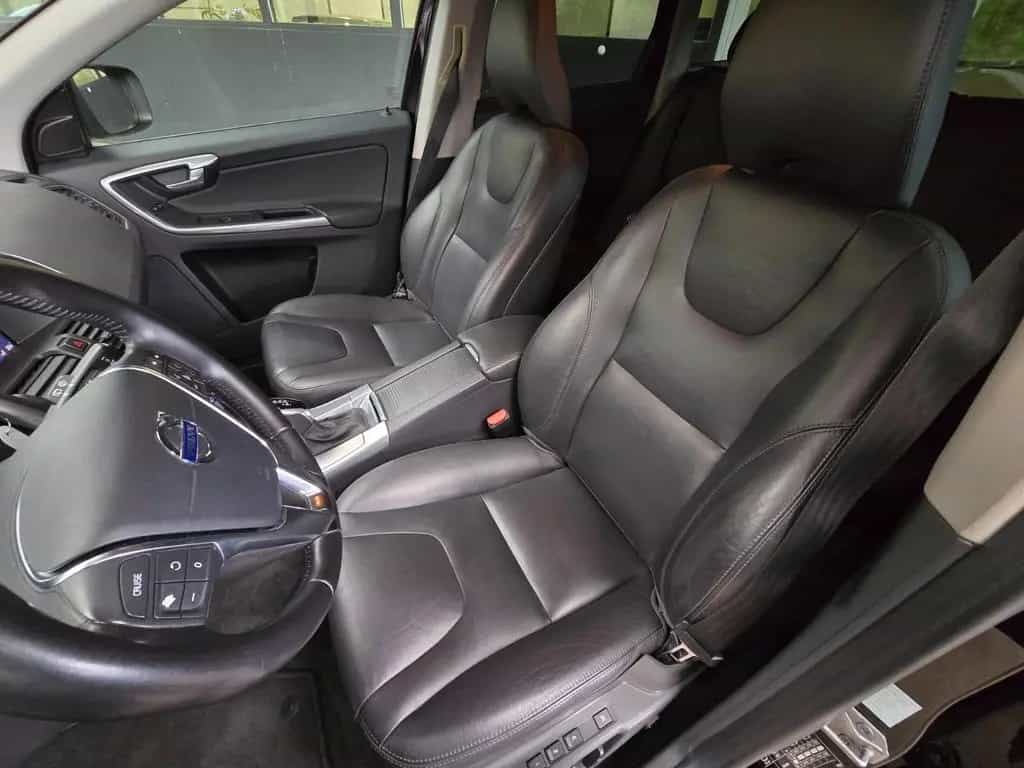 Volvo XC 60 Automatik Summum 2WD LEDER/AHK/Navi/MEMORY 06/2017-photo-34