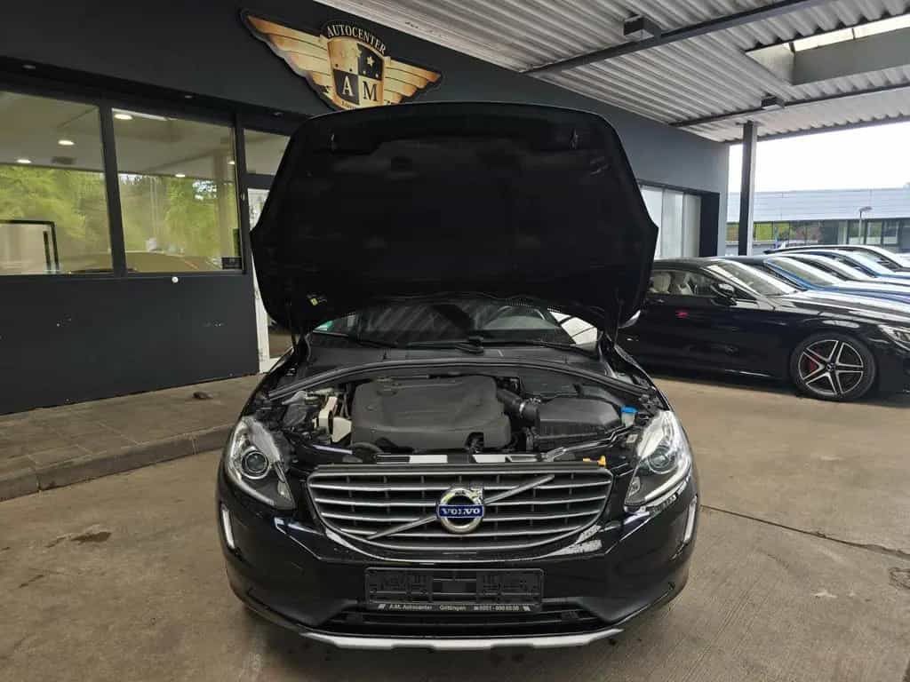 Volvo XC 60 Automatik Summum 2WD LEDER/AHK/Navi/MEMORY 06/2017-photo-38