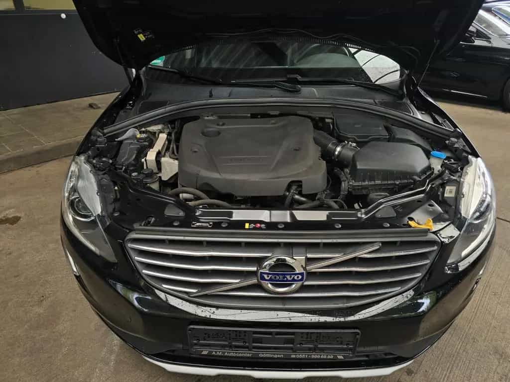 Volvo XC 60 Automatik Summum 2WD LEDER/AHK/Navi/MEMORY 06/2017-photo-39