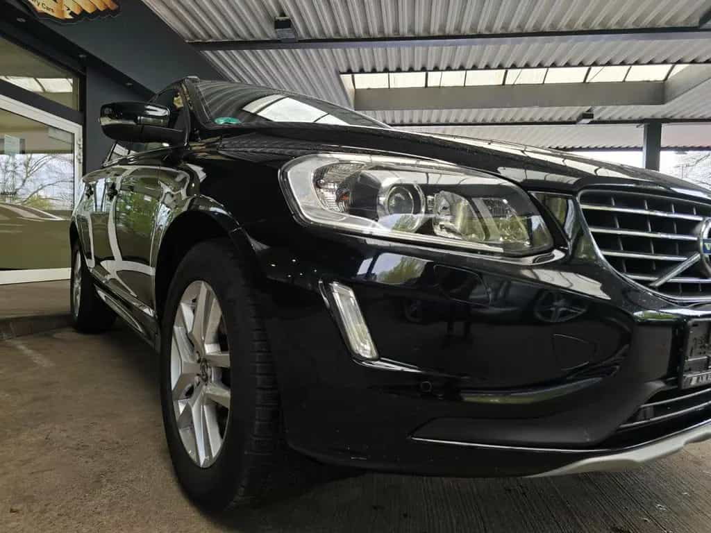 Volvo XC 60 Automatik Summum 2WD LEDER/AHK/Navi/MEMORY 06/2017-photo-7