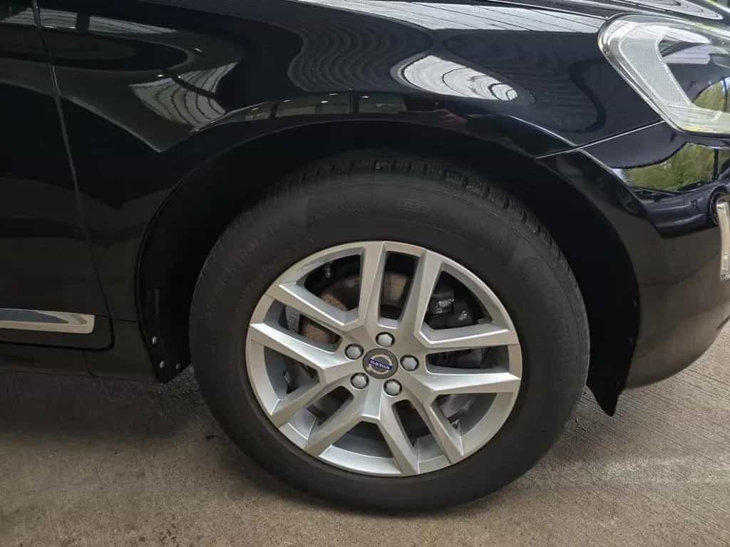 Volvo XC 60 Automatik Summum 2WD LEDER/AHK/Navi/MEMORY 06/2017-photo-9