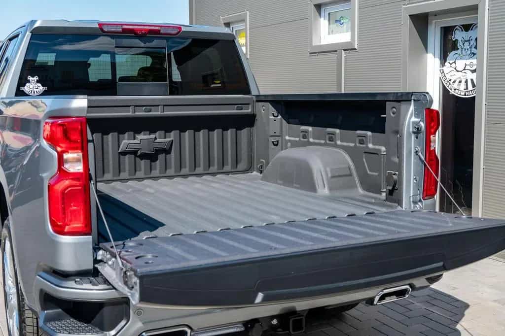 Chevrolet Silverado High Country 3,0l,360°,Abdeckung grati 05/2025-photo-10