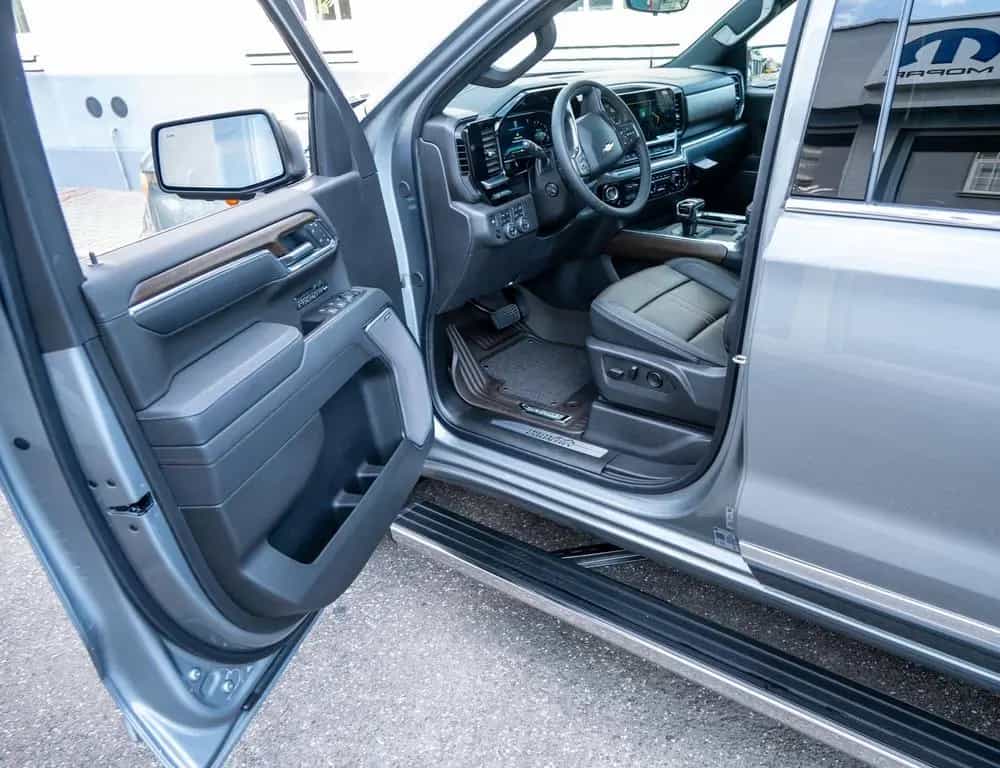 Chevrolet Silverado High Country 3,0l,360°,Abdeckung grati 05/2025-photo-21