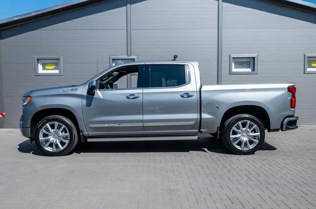 Chevrolet Silverado High Country 3,0l,360°,Abdeckung grati 05/2025-photo-4