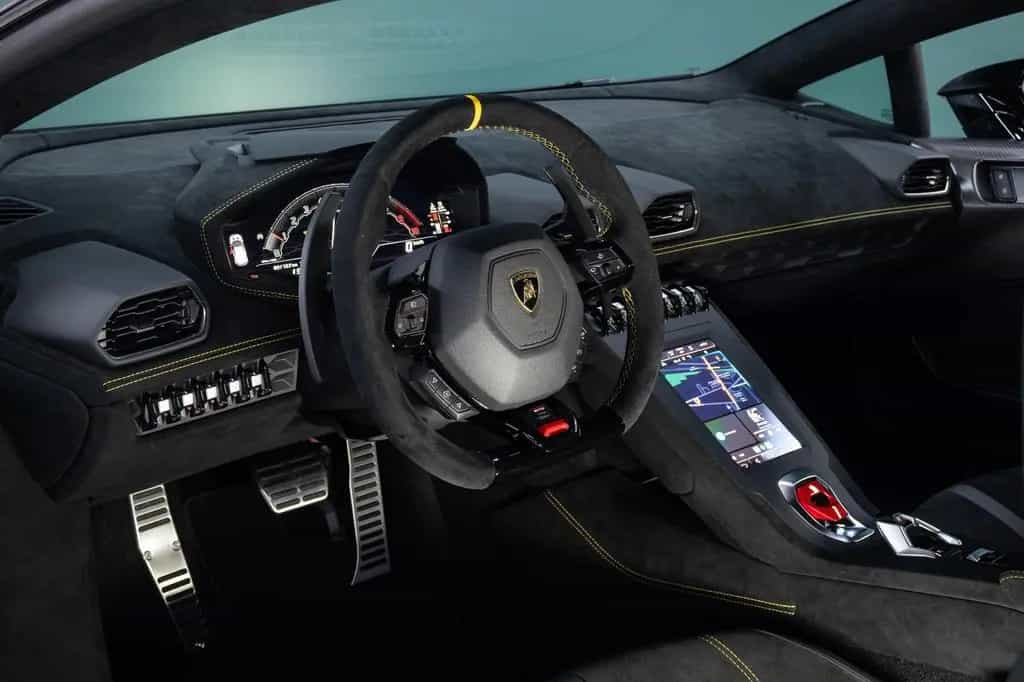 Lamborghini STO | 1st Hand | Serviced | Full PPF 04/2023-photo-15