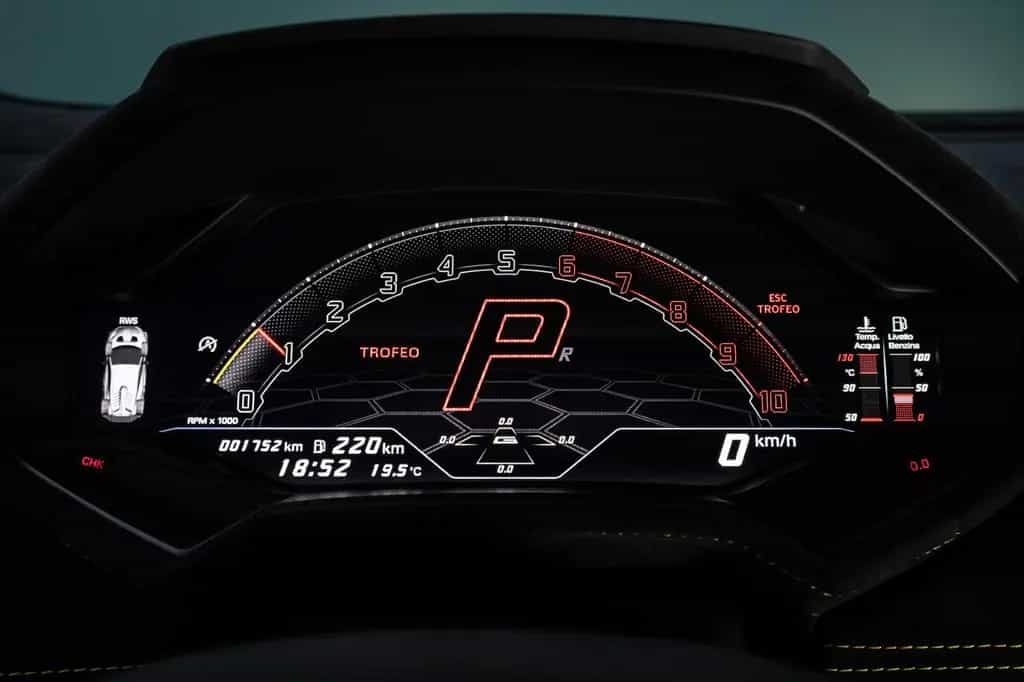 Lamborghini STO | 1st Hand | Serviced | Full PPF 04/2023-photo-18