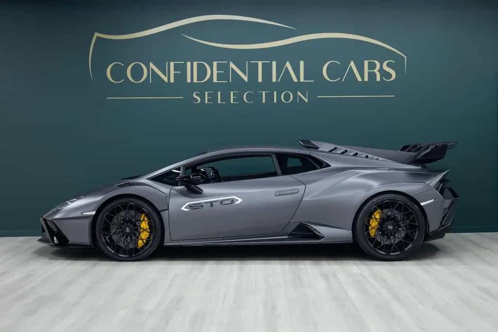 Lamborghini STO | 1st Hand | Serviced | Full PPF 04/2023-photo-2