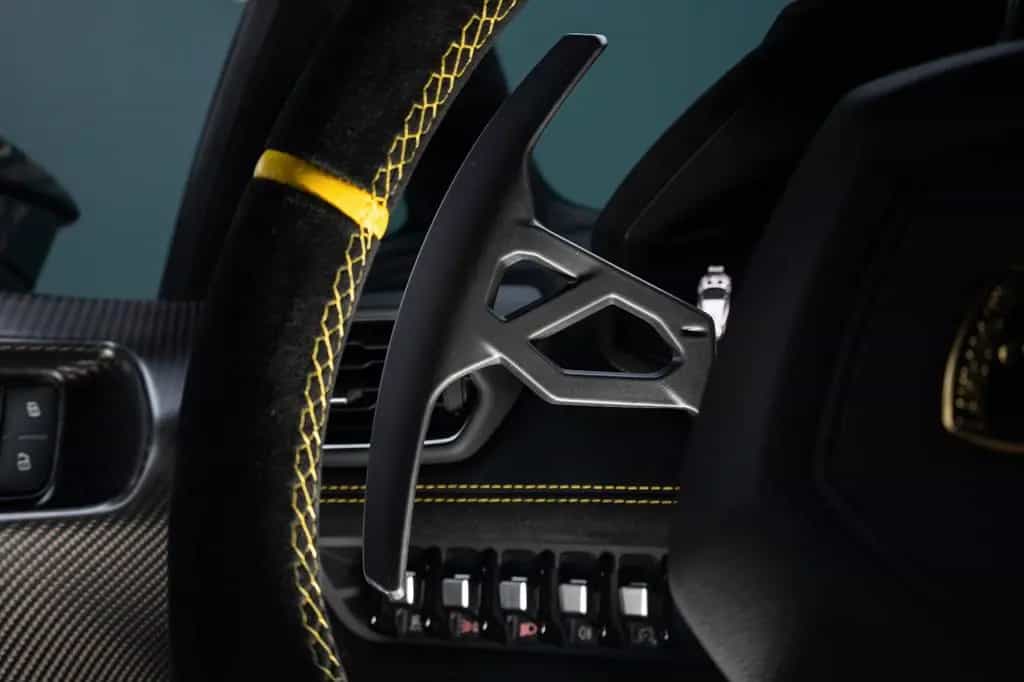 Lamborghini STO | 1st Hand | Serviced | Full PPF 04/2023-photo-20