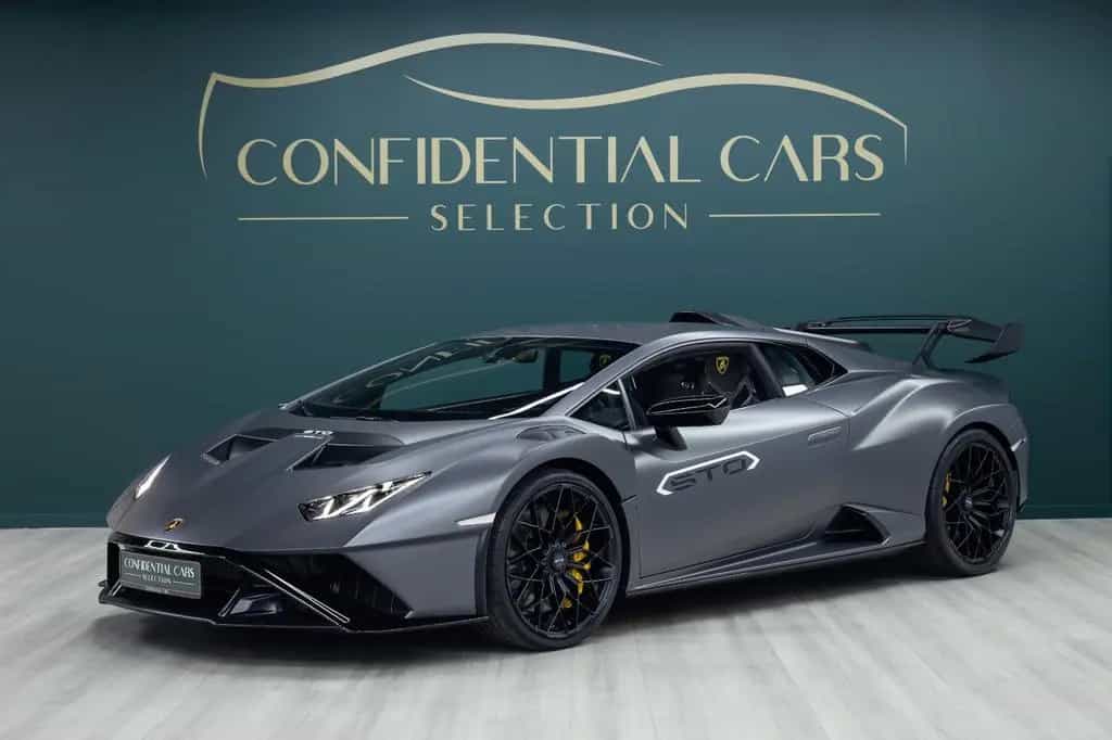 Lamborghini STO | 1st Hand | Serviced | Full PPF 04/2023-photo-3