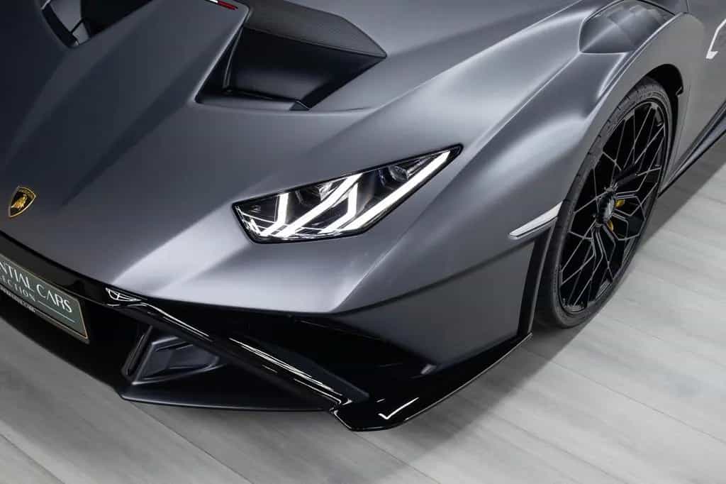 Lamborghini STO | 1st Hand | Serviced | Full PPF 04/2023-photo-40