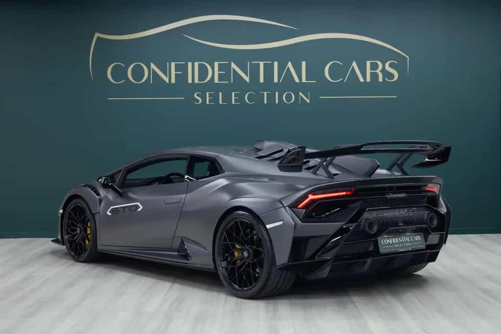 Lamborghini STO | 1st Hand | Serviced | Full PPF 04/2023-photo-6