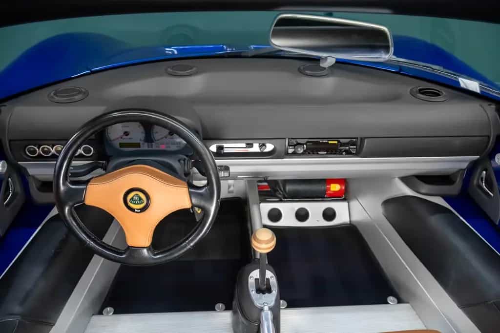 Lotus Elise S1 - LHD - Azur Blue 02/2000-photo-10