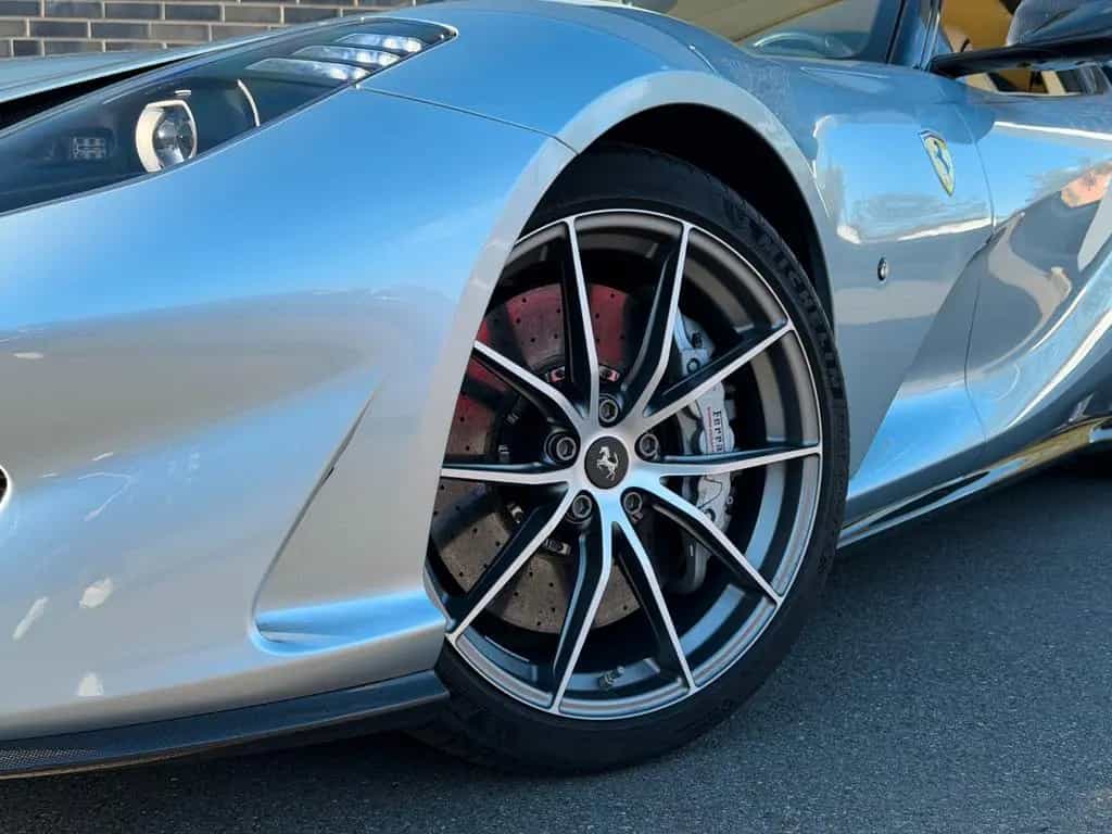 Ferrari 812 Superfast - deut. - Carbon - Grigio Alloy 07/2019-photo-11