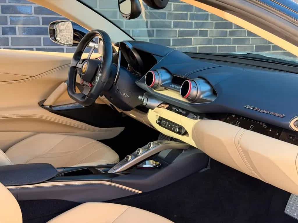 Ferrari 812 Superfast - deut. - Carbon - Grigio Alloy 07/2019-photo-17