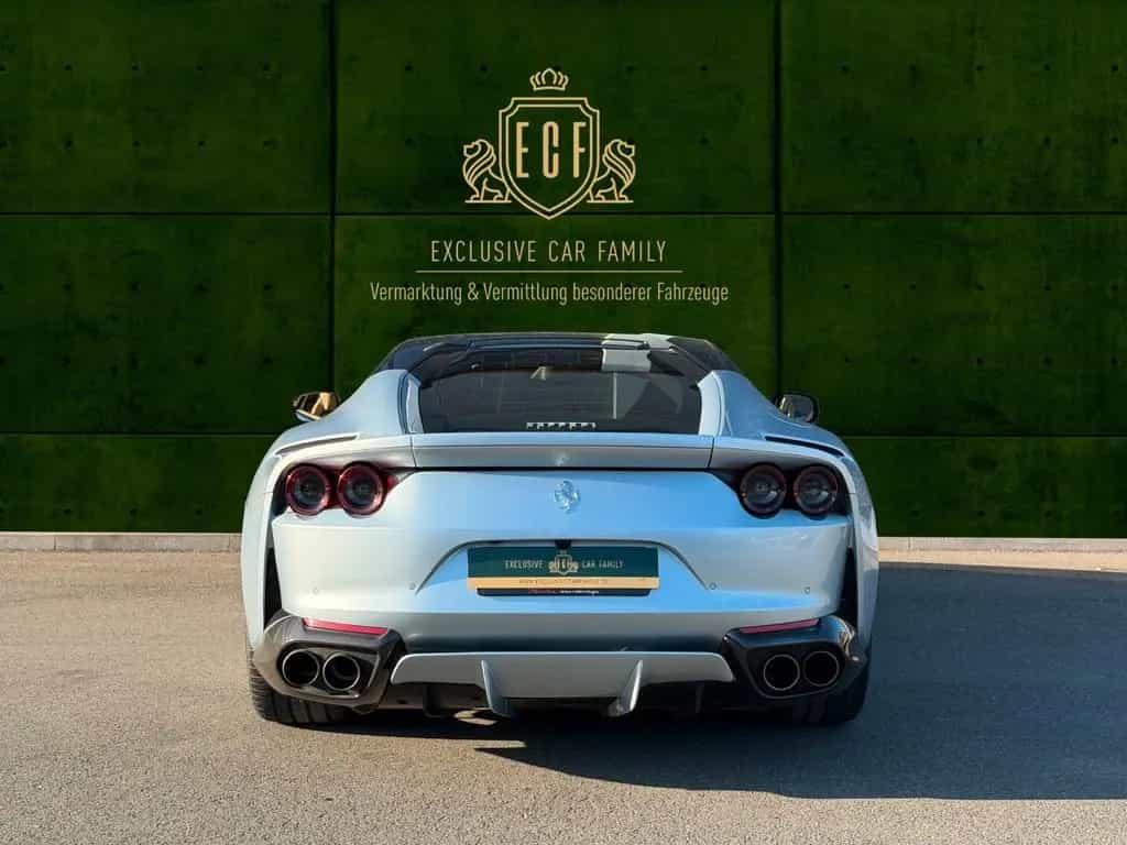 Ferrari 812 Superfast - deut. - Carbon - Grigio Alloy 07/2019-photo-4