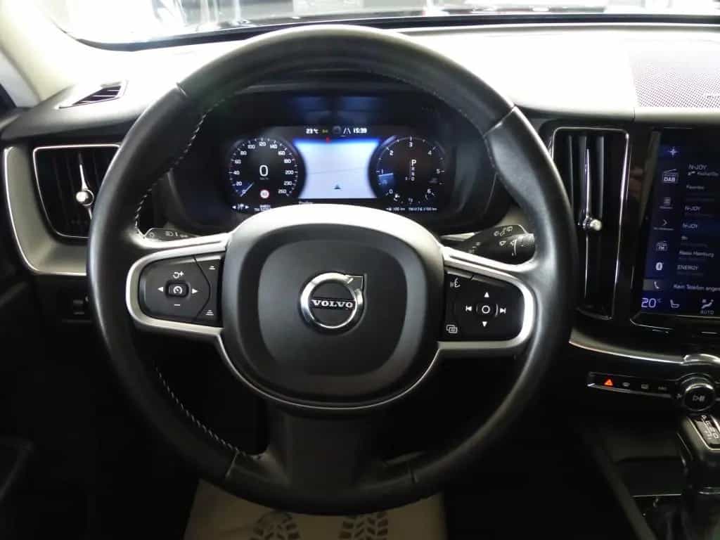 Volvo XC60 Momentum Pro 2WD Navi+LED+Harman+Totw+PDC 07/2019-photo-14