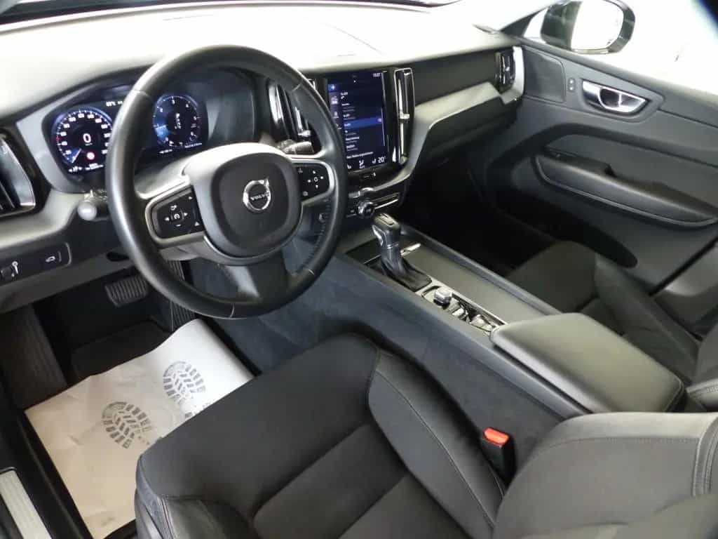 Volvo XC60 Momentum Pro 2WD Navi+LED+Harman+Totw+PDC 07/2019-photo-5