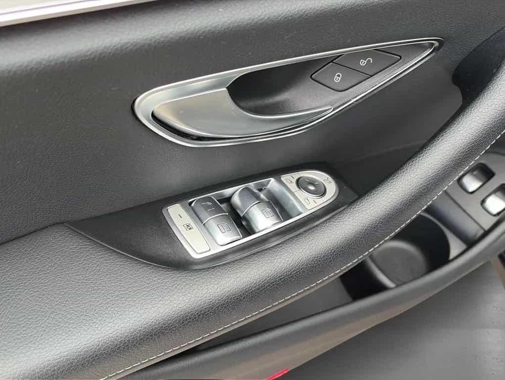 Mercedes-Benz E 300 e*LED High*Schiebedach*Fahrassistenz-Paket 03/2022-photo-23