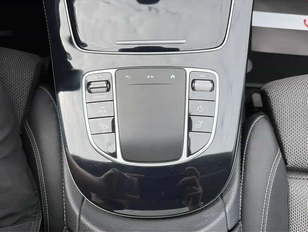 Mercedes-Benz E 300 e*LED High*Schiebedach*Fahrassistenz-Paket 03/2022-photo-28