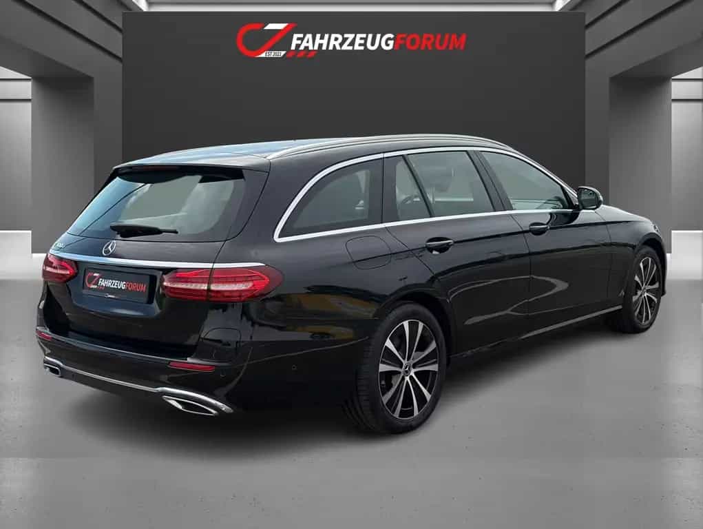 Mercedes-Benz E 300 e*LED High*Schiebedach*Fahrassistenz-Paket 03/2022-photo-4