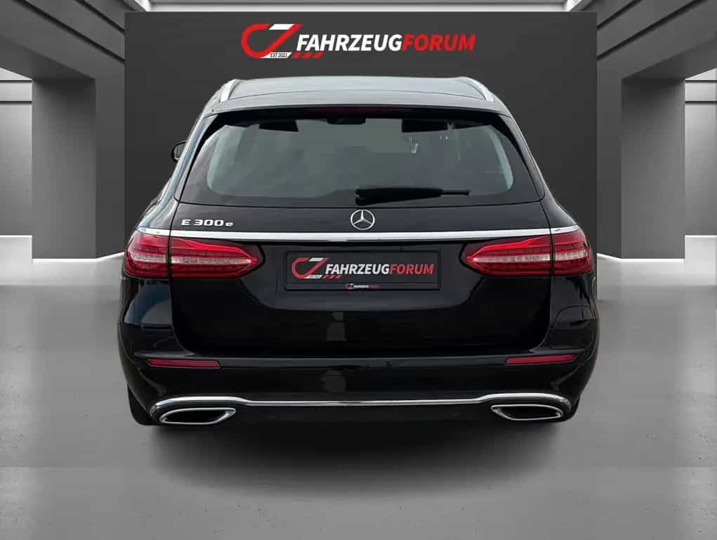 Mercedes-Benz E 300 e*LED High*Schiebedach*Fahrassistenz-Paket 03/2022-photo-5