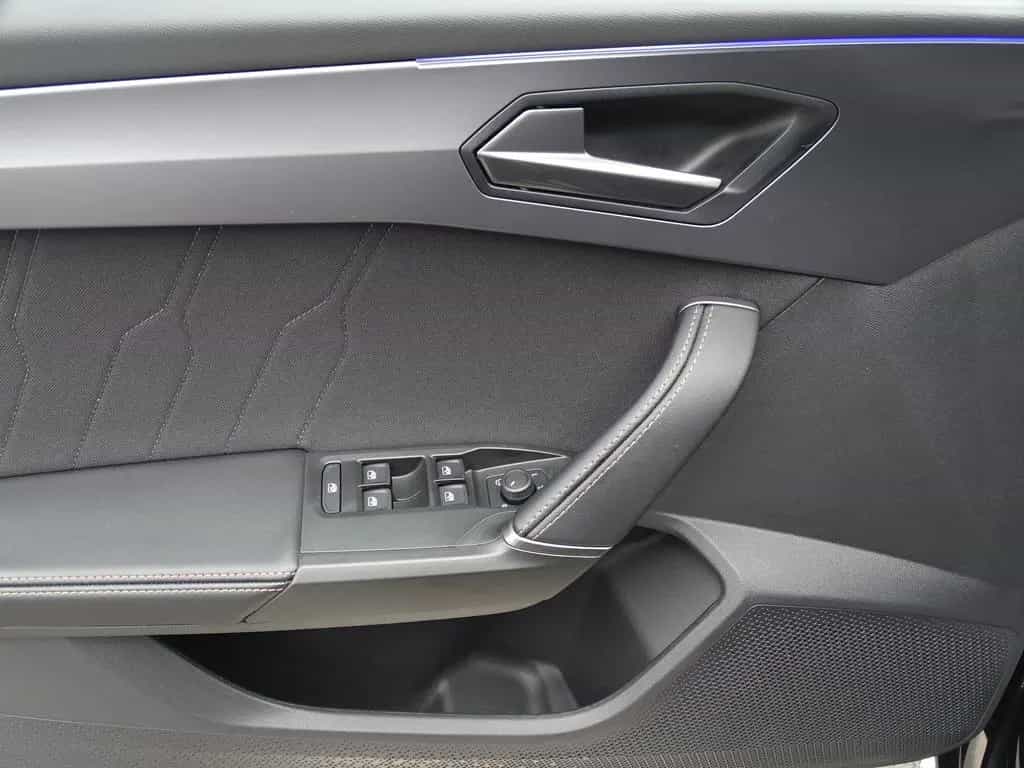 Cupra Leon 1.5 eTSI*DSG*LED*NAVI*RFK*GJR*DAB*FULL LINK 02/2025-photo-12