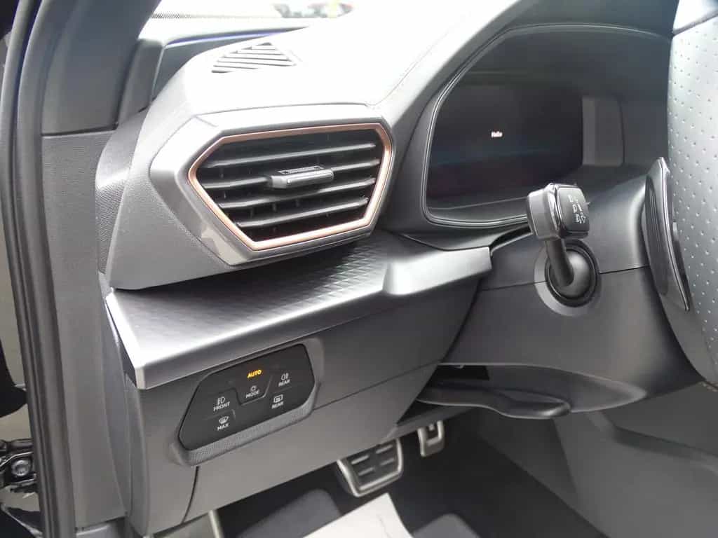 Cupra Leon 1.5 eTSI*DSG*LED*NAVI*RFK*GJR*DAB*FULL LINK 02/2025-photo-15