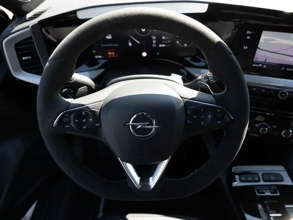 Opel Mokka 1.2 Turbo Irmscher iS3 Black MATRIX-LED 10/2022-photo-11
