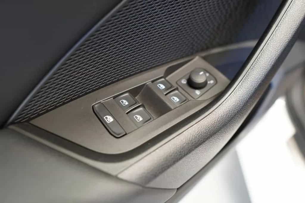 Skoda Octavia Combi 2.0 TDI "Ambition" LED*NAVI*SIT 01/2023-photo-12