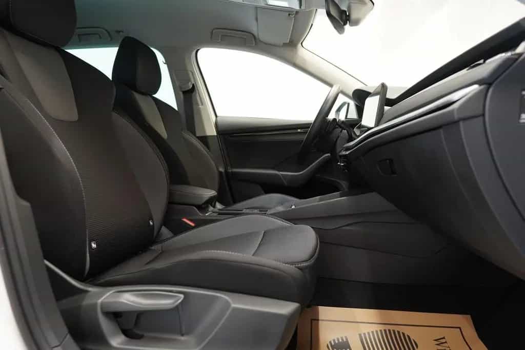 Skoda Octavia Combi 2.0 TDI "Ambition" LED*NAVI*SIT 01/2023-photo-16