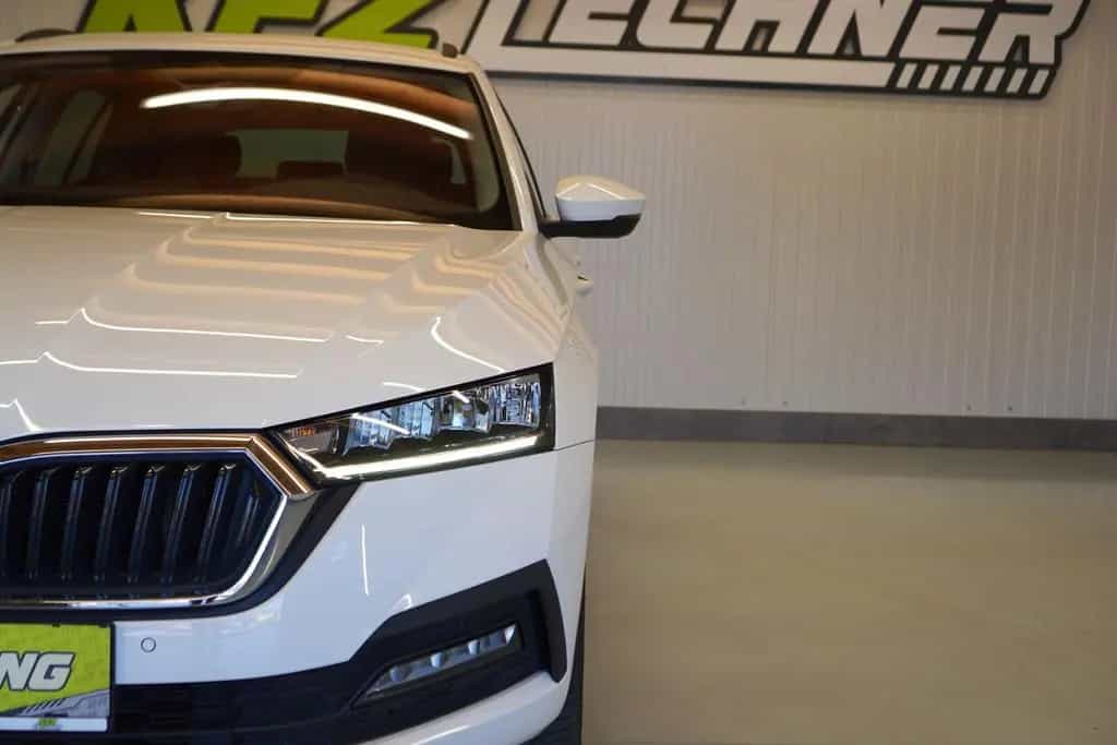 Skoda Octavia Combi 2.0 TDI "Ambition" LED*NAVI*SIT 01/2023-photo-8