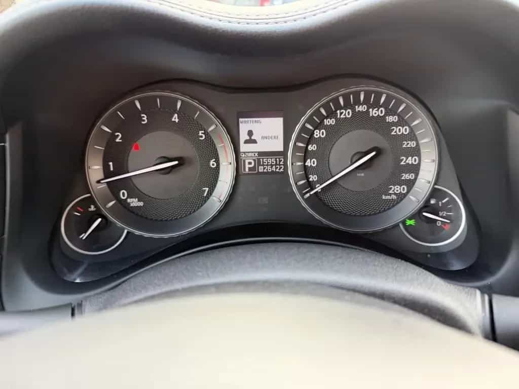 Infiniti Q70 3.0d V6 GT 04/2015-photo-12
