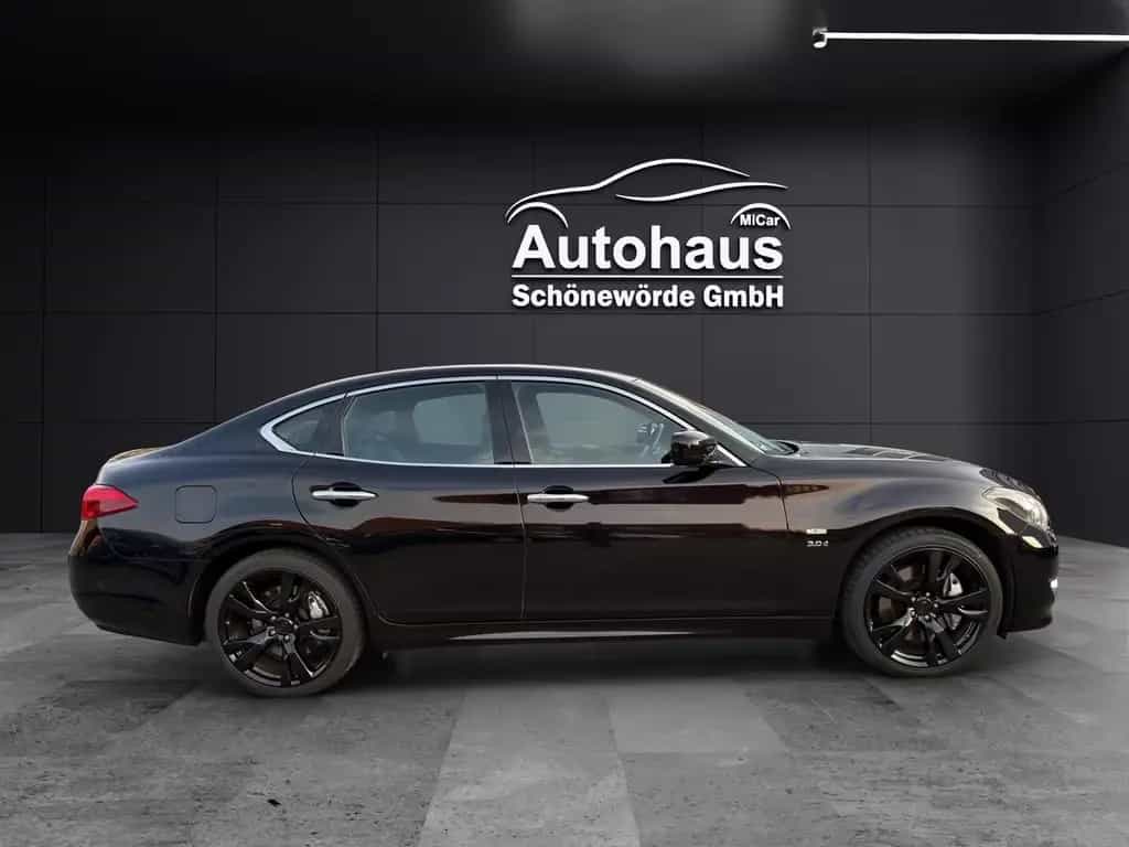Infiniti Q70 3.0d V6 GT 04/2015-photo-3