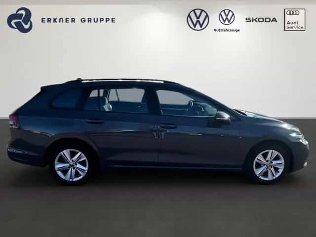 Volkswagen Golf VIII Variant 1.0TSI Life 04/2021-photo-2