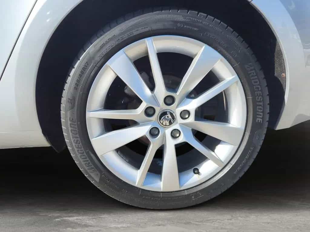 Skoda Octavia C. 1.4 TSI DRIVE *SMARTLINK*SITZHEIZUNG* 11/2017-photo-13