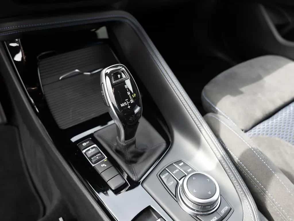 BMW X1 sDrive 18i M-Sport LED NAVI SHZ PDC KEYLESS 02/2019-photo-19