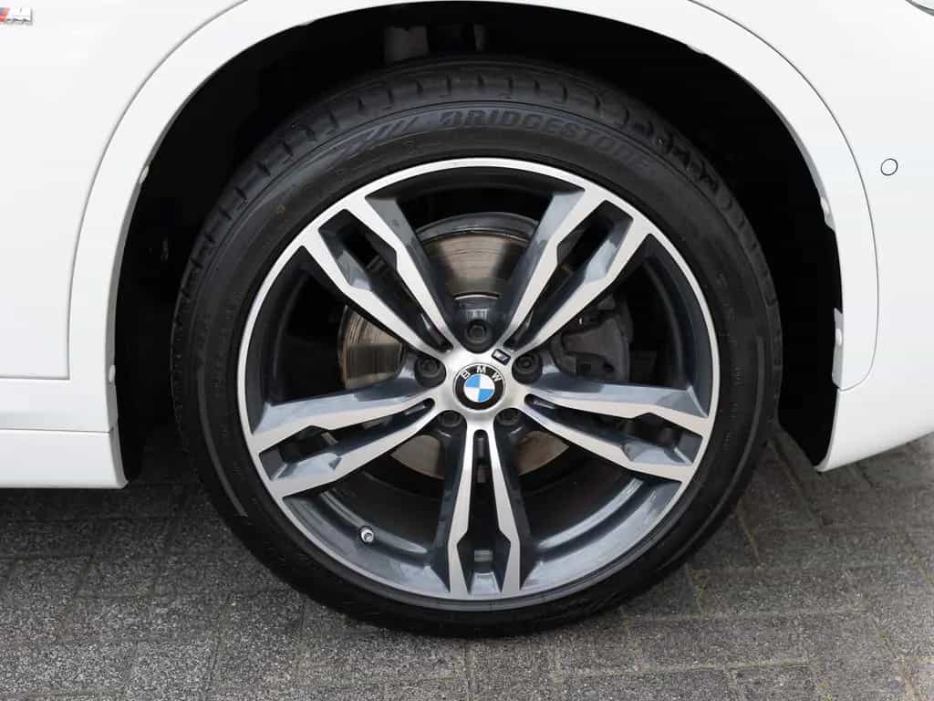 BMW X1 sDrive 18i M-Sport LED NAVI SHZ PDC KEYLESS 02/2019-photo-9
