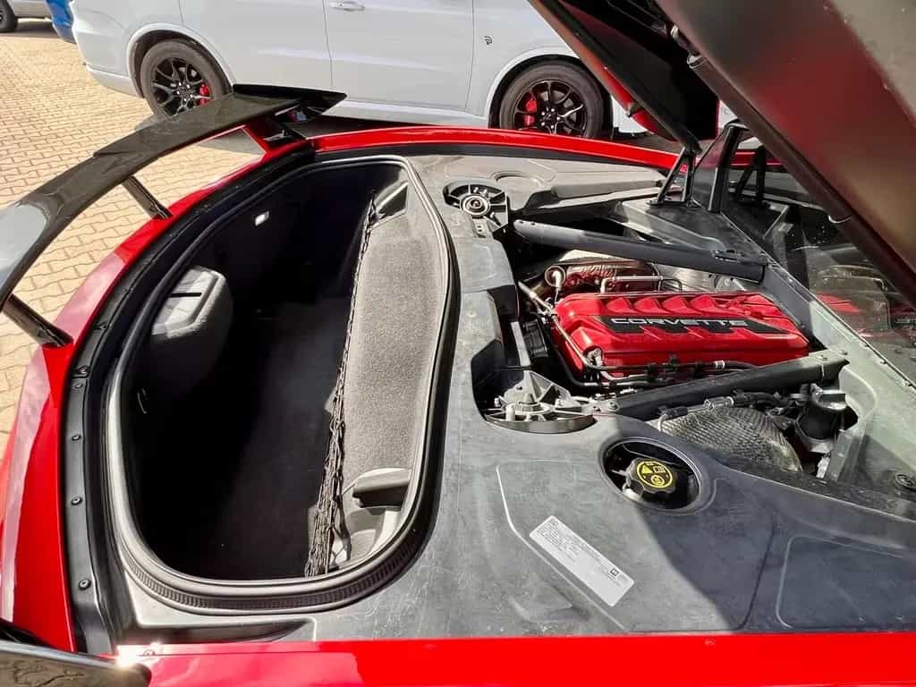 Corvette C8 Stingray 2LT Targa Racing Sitze 10/2021-photo-22