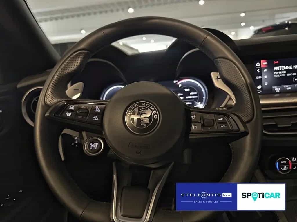 Alfa Romeo Stelvio 2.0 Turbo 16V Veloce Q4 AHK LM21 12/2024-photo-15