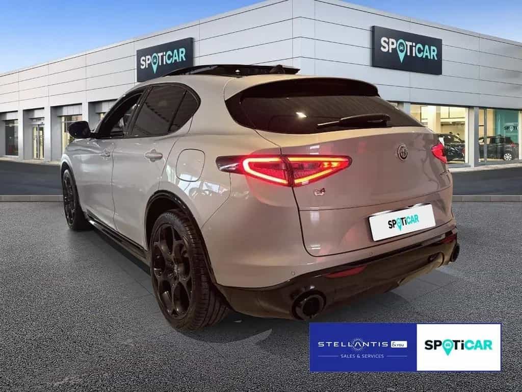 Alfa Romeo Stelvio 2.0 Turbo 16V Veloce Q4 AHK LM21 12/2024-photo-6