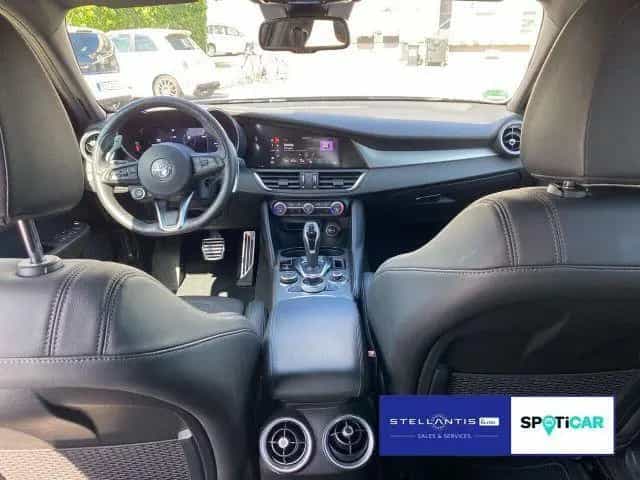 Alfa Romeo Giulia Veloce Q4 01/2024-photo-18