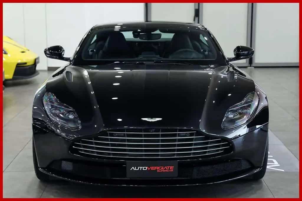 Aston Martin DB11 V8 Coupé 12/2019-photo-1