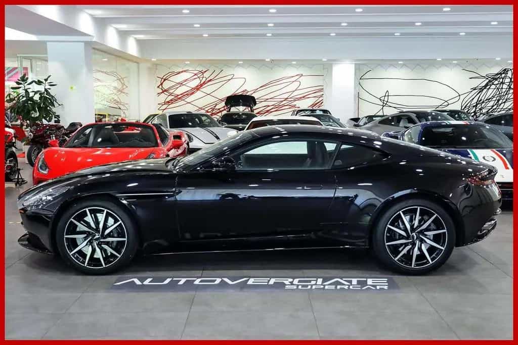 Aston Martin DB11 V8 Coupé 12/2019-photo-3