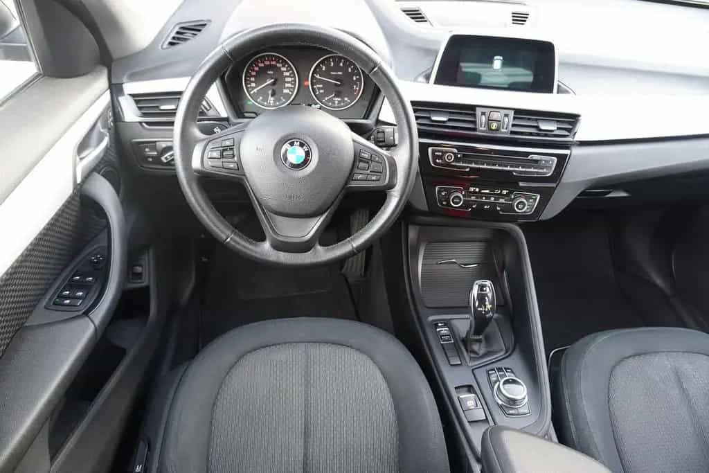 BMW X1 sDrive 18i Steptronic LED Navi Business SHZ T 12/2017-photo-14