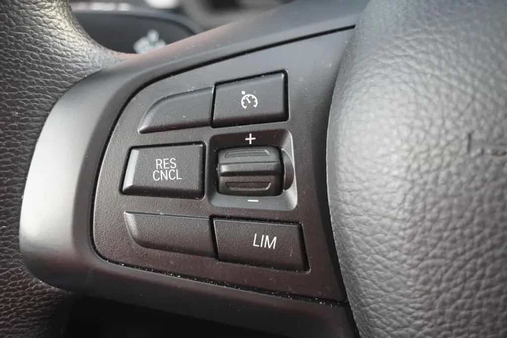 BMW X1 sDrive 18i Steptronic LED Navi Business SHZ T 12/2017-photo-21