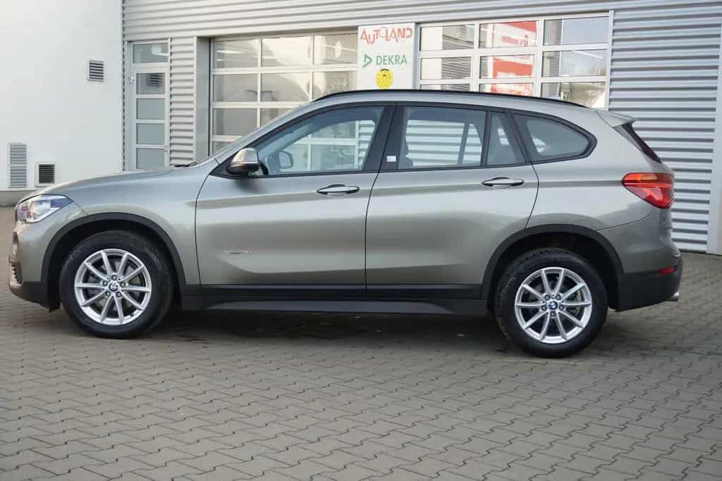 BMW X1 sDrive 18i Steptronic LED Navi Business SHZ T 12/2017-photo-7