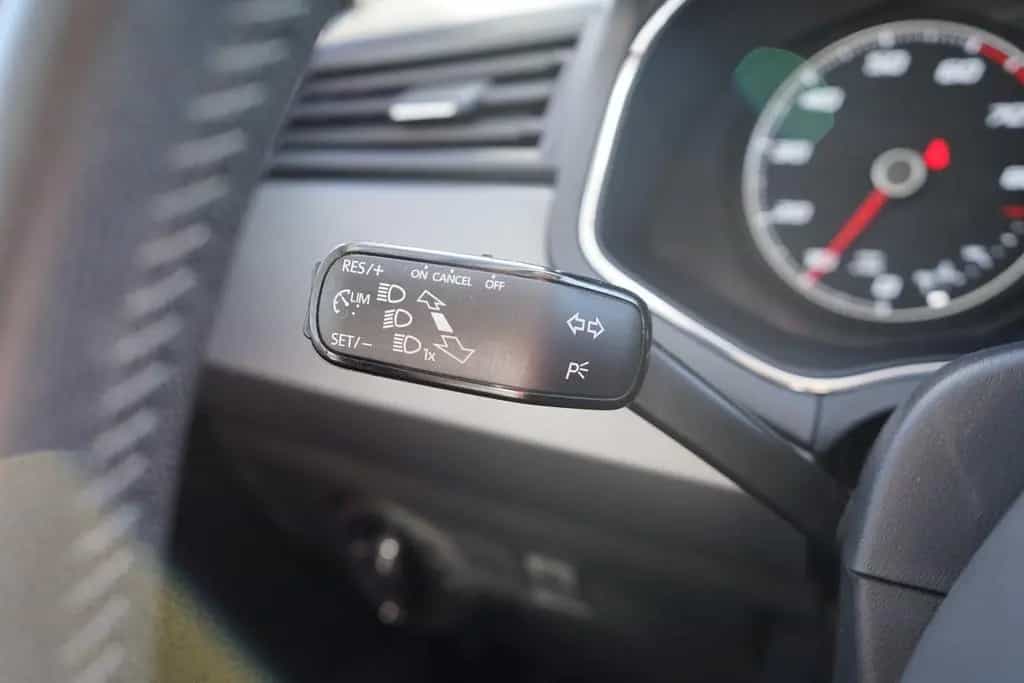 Seat Ibiza 1.0 TSI Style Navi Sitzheizung Klimaaut. 07/2019-photo-10
