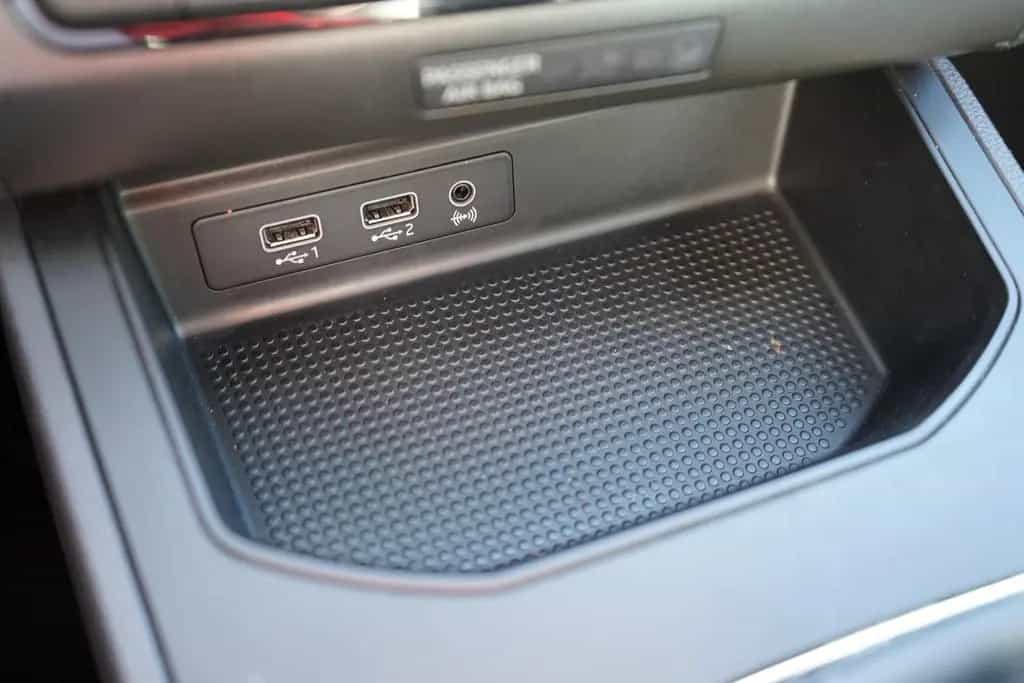 Seat Ibiza 1.0 TSI Style Navi Sitzheizung Klimaaut. 07/2019-photo-19