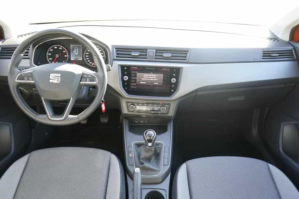 Seat Ibiza 1.0 TSI Style Navi Sitzheizung Klimaaut. 07/2019-photo-8
