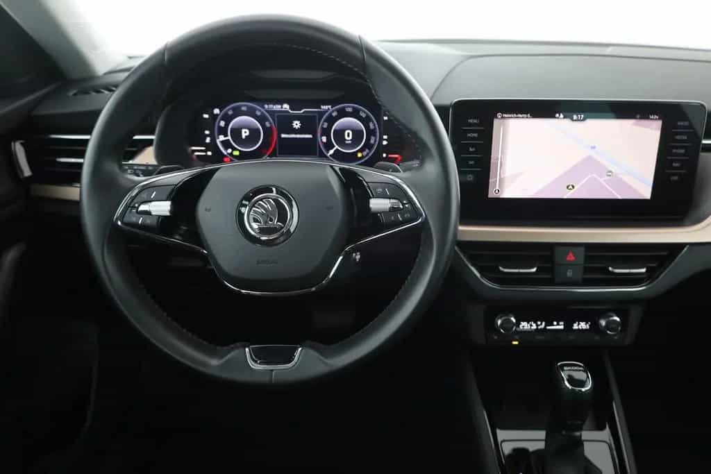 Skoda Kamiq 1.5 TSI DSG Style LED Navi Virtual Cockpit 08/2020-photo-9